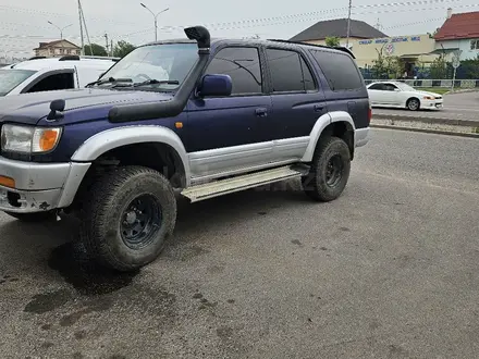 Toyota Hilux Surf 1996 годаүшін2 000 000 тг. в Алматы