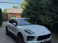 Porsche Macan, 2020