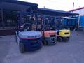 Komatsu  Komatsu 2001 года за 3 000 000 тг. в Алматы