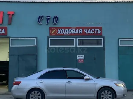 Toyota Camry 2007 года за 5 850 000 тг. в Актау – фото 2