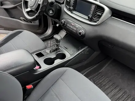 Kia Sorento 2018 года за 10 800 000 тг. в Астана – фото 10