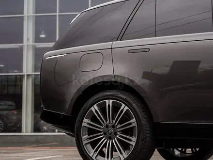 Land Rover Range Rover 2022 года за 115 000 000 тг. в Алматы – фото 13