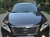 Toyota Camry 2013 года за 8 500 000 тг. в Усть-Каменогорск – фото 2