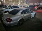 Mercedes-Benz E 320 2005 годаүшін3 500 000 тг. в Атырау – фото 2