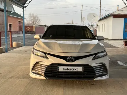 Toyota Camry 2021 года за 14 200 000 тг. в Кызылорда – фото 3