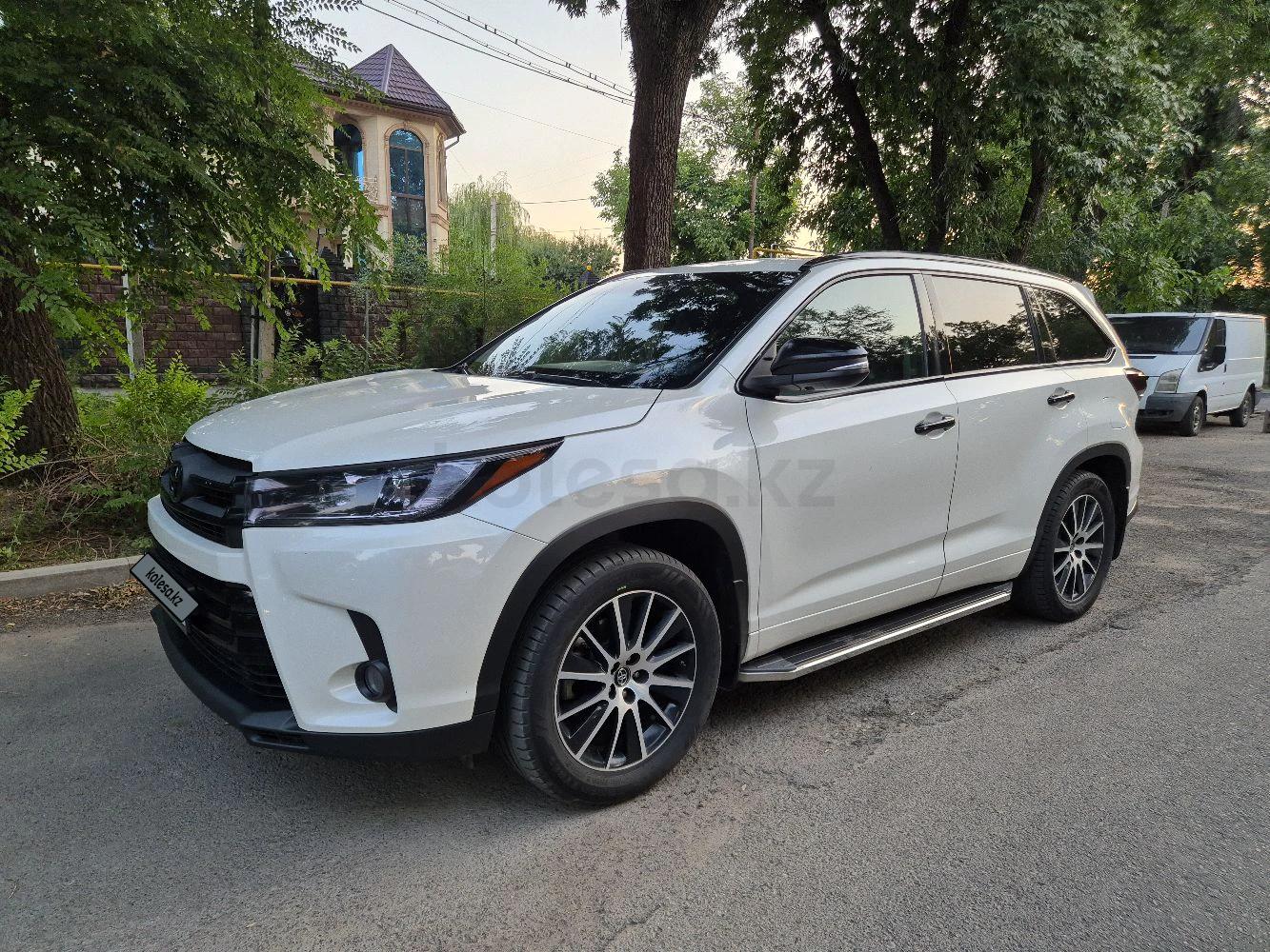 Toyota Highlander 2016 г.