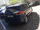 Kia Carens 2015 года за 7 750 000 тг. в Астана – фото 4