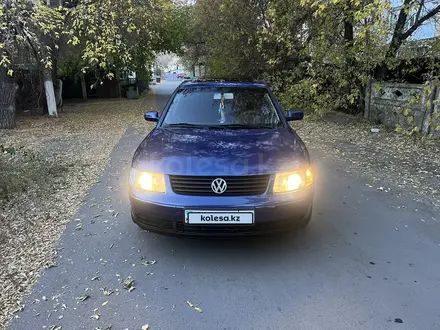 Volkswagen Passat 2001 года за 2 350 000 тг. в Астана – фото 19