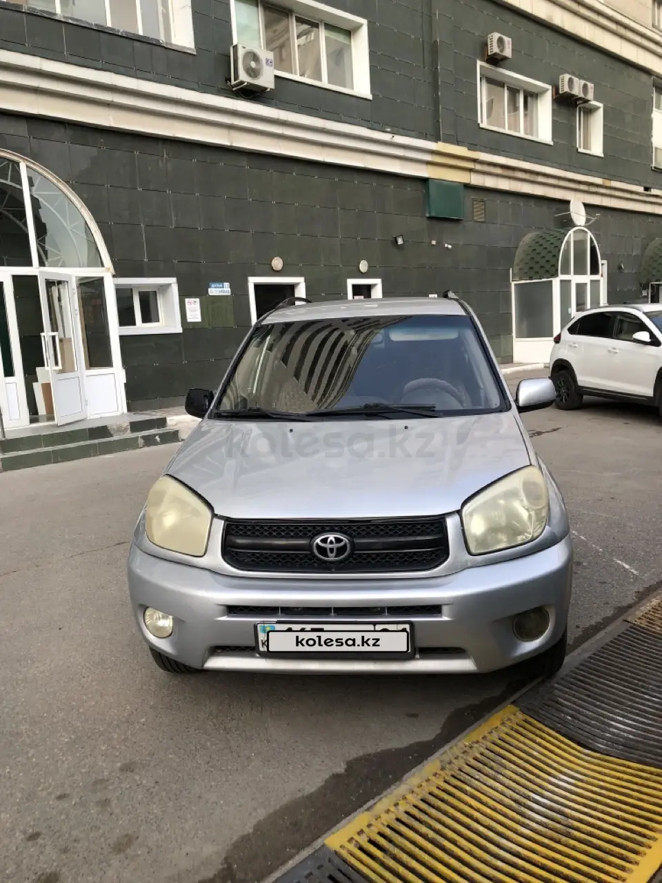 Toyota RAV4, 2005