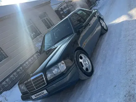 Mercedes-Benz E 280 1994 года за 7 000 000 тг. в Актау – фото 13