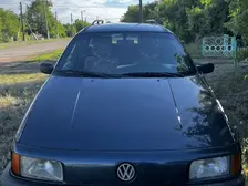 Volkswagen Passat, 1989