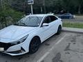 Hyundai Elantra 2021 года за 8 100 000 тг. в Алматы – фото 5