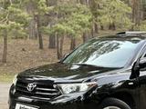 Toyota Highlander 2011 года за 12 500 000 тг. в Караганда – фото 2