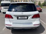 Mercedes-Benz GLE 300 2016 годаfor15 900 000 тг. в Астана – фото 3