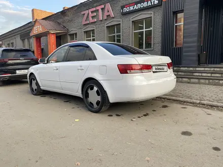 Hyundai Sonata 2006 года за 3 500 000 тг. в Семей – фото 3