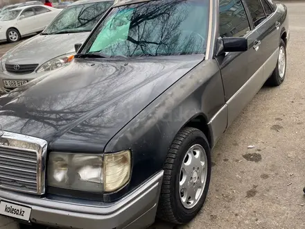 Mercedes-Benz E 230 1992 года за 1 600 000 тг. в Жаркент – фото 3