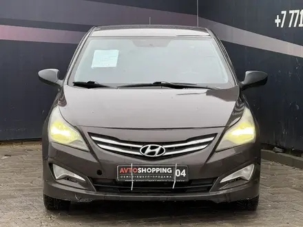 Hyundai Solaris 2015 года за 5 100 000 тг. в Актобе – фото 2