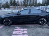 BMW 550 2025 года за 55 000 000 тг. в Астана – фото 3