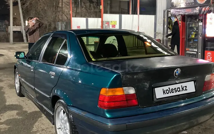 BMW 320 1993 года за 1 200 000 тг. в Алматы
