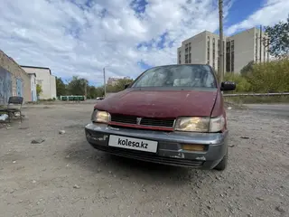 Mitsubishi Space Wagon, 1992