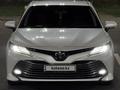 Toyota Camry 2019 года за 13 000 000 тг. в Астана – фото 2