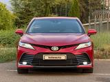 Toyota Camry 2021 года за 14 500 000 тг. в Алматы