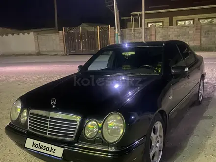 Mercedes-Benz E 280 1997 года за 2 850 000 тг. в Жанакорган – фото 2