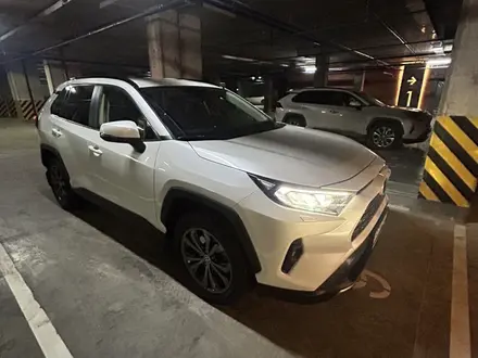 Toyota RAV4 2024 года за 19 500 000 тг. в Астана