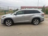 Toyota Highlander 2016 годаүшін12 500 000 тг. в Атырау – фото 2