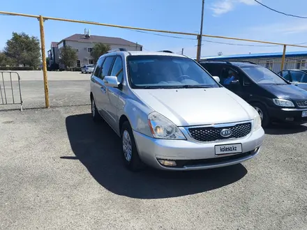 Kia Sedona 2013 года за 5 800 000 тг. в Атырау – фото 3