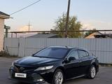 Toyota Camry 2018 года за 10 500 000 тг. в Алматы – фото 2