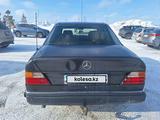 Mercedes-Benz E 200 1990 годаүшін1 200 000 тг. в Астана