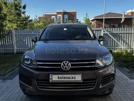 Volkswagen Touareg 2011 года за 11 200 000 тг. в Астана – фото 8