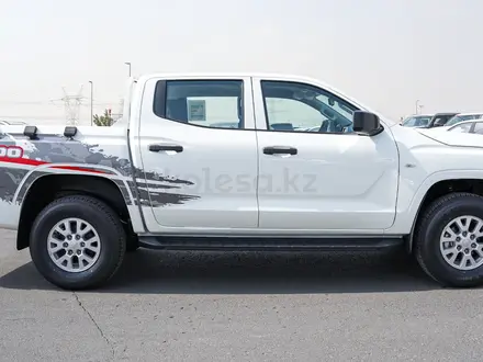 Mitsubishi L200 DC Invite 2026 года за 10 513 220 тг. в Алматы – фото 5