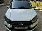 ВАЗ (Lada) Granta 2190 2022 года за 3 800 000 тг. в Алматы