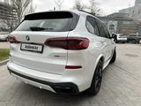 BMW X5 2019 года за 30 000 000 тг. в Алматы – фото 3