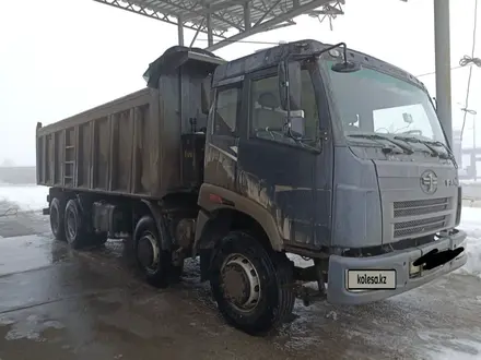 FAW  J5 CA3312 2012 года за 15 000 000 тг. в Алматы