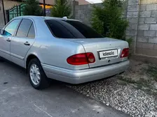 Mercedes-Benz E-Class, 1995