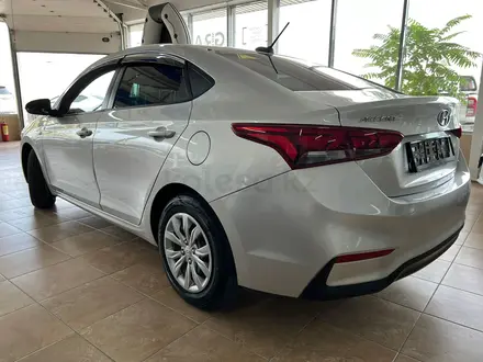 Hyundai Accent 2020 года за 7 390 000 тг. в Актау – фото 6