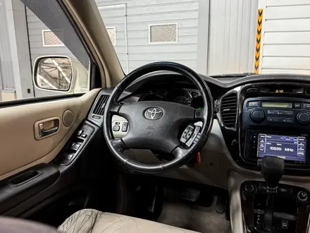 Toyota Highlander Luxe 2002 года за 5 390 000 тг. в Алматы – фото 17