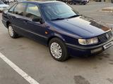 Volkswagen Passat 1994 года за 1 500 000 тг. в Кокшетау – фото 2