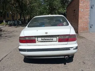 Toyota Corona, 1995