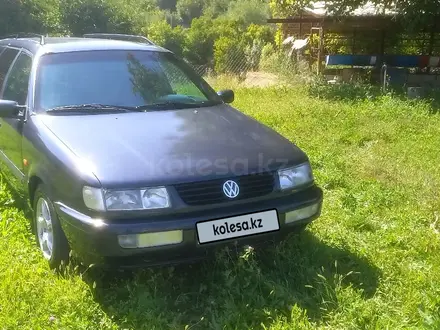 Volkswagen Passat 1994 года за 1 680 000 тг. в Шымкент – фото 9