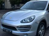 Porsche Cayenne 2012 года за 16 000 000 тг. в Алматы – фото 3