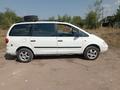 SEAT Alhambra 1999 года за 1 600 000 тг. в Уральск – фото 7