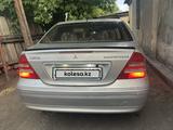 Mercedes-Benz C 200 2000 года за 2 400 000 тг. в Караганда – фото 4