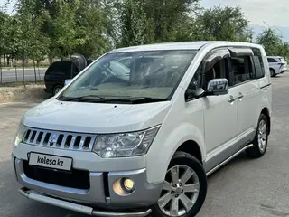 Mitsubishi Delica D:5, 2008