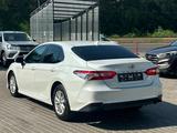 Toyota Camry 2018 года за 9 350 000 тг. в Алматы – фото 5