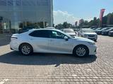 Toyota Camry 2018 года за 9 350 000 тг. в Алматы – фото 4