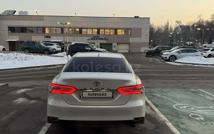 Toyota Camry 2019 годаfor12 800 000 тг. в Шымкент